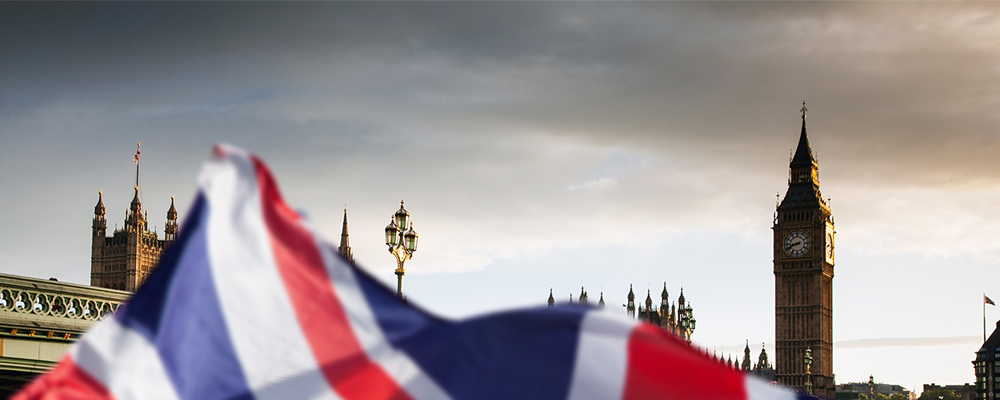 Kurs Gbp/usd W Dół I W Górę Po Danych Z UK