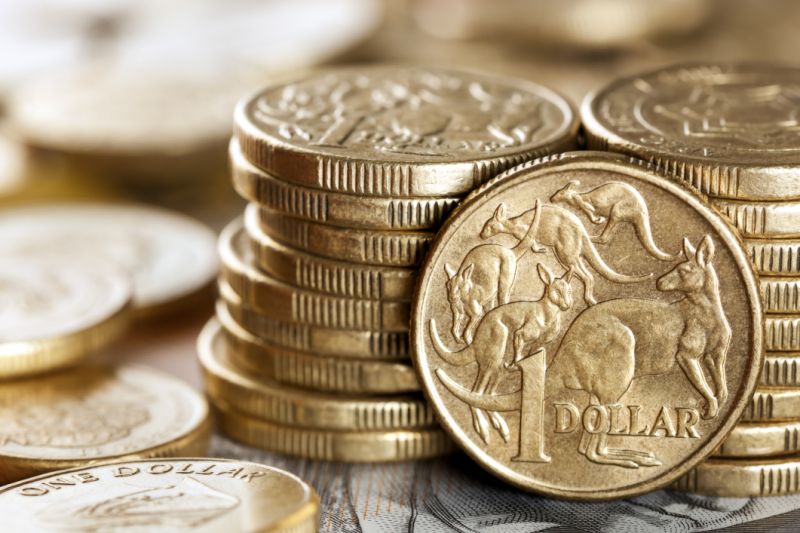 Poranny Spadek Eur/pln, Ale Perspektywy Wciąż Słabe