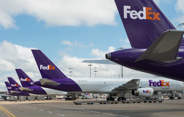 Fedex überrascht Mit Positivem Ausblick