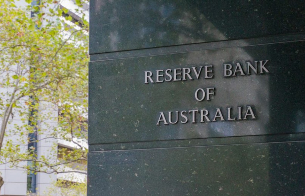 Stopy Proc. W Australii W Górę O 50 Pb