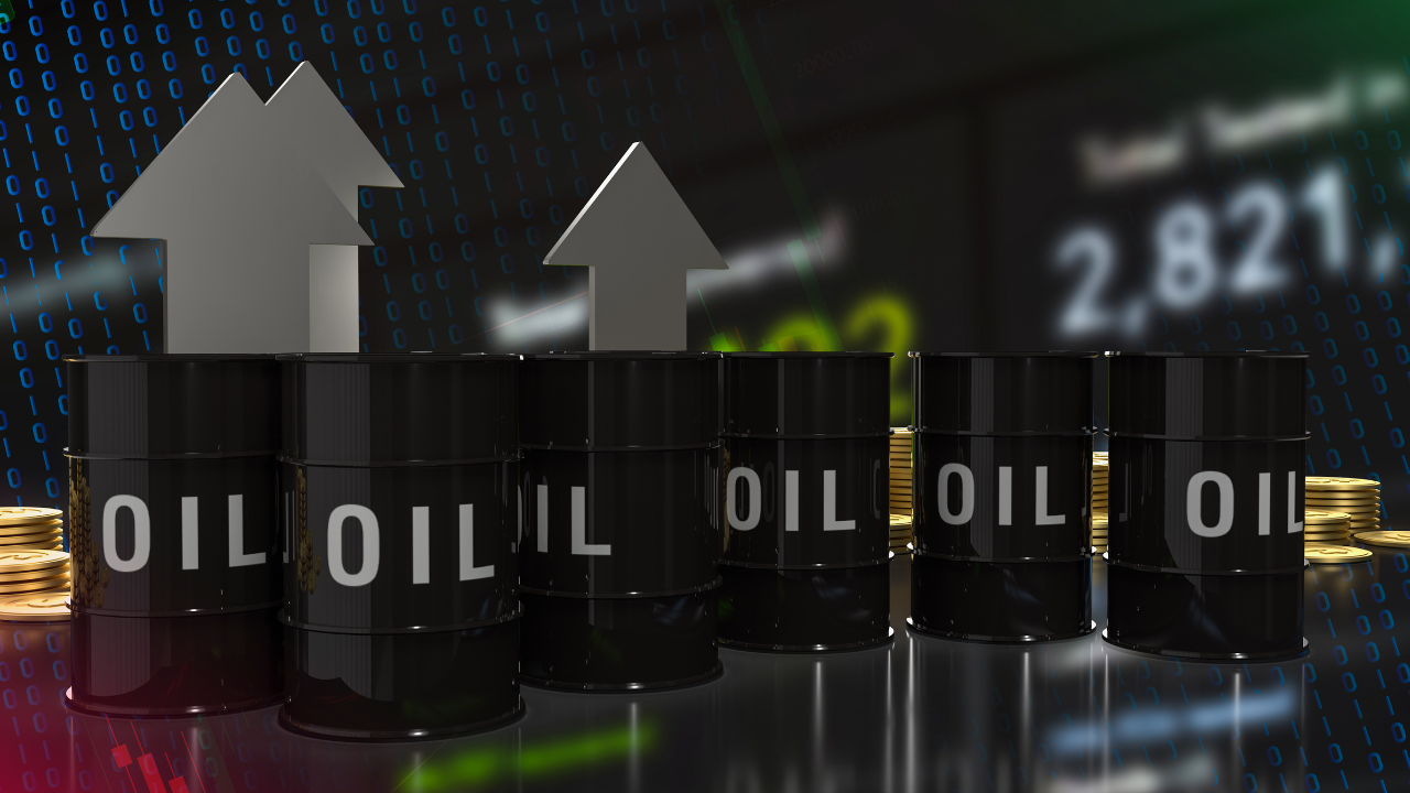 أسعار النفط تواصل مكاسبها مع تفاقم مخاطر الحصار