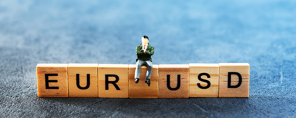 Eur/usd Наблюдает Скромный Рост На Фоне Слабости Доллара