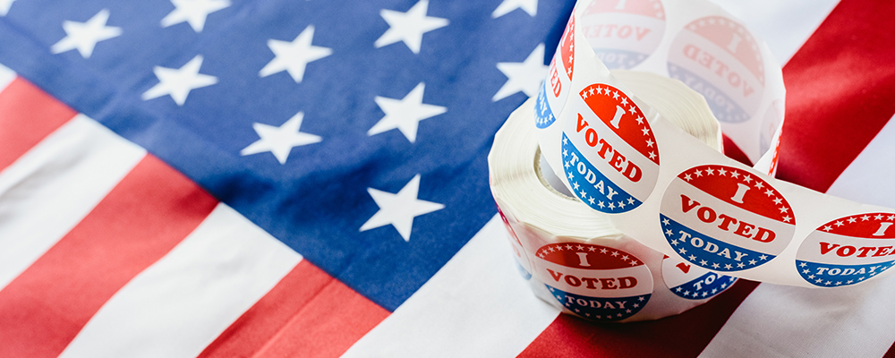 Uncertainty Around US Elections Prompts Bids in Treasuries, Dollar Sell-off
