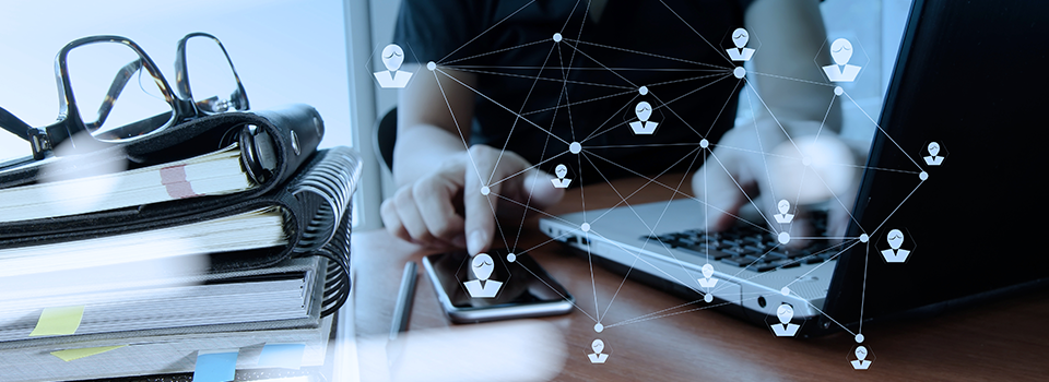 Social Trading Knowledge at Your Fingertips